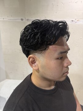 フランクスバーバーザスタンド(Frank’s barber the stand) スペインカール/スパイキーショート/ブルーブラックS