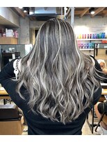 ユアーズヘア 東新宿店(youres hair)&nbsp;【ハイライトの違和感を解消】なめらかな髪色へ