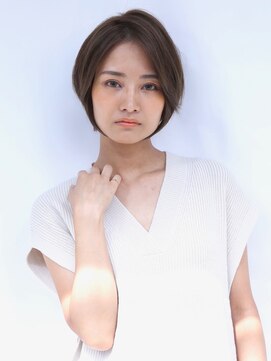 ○Lirios（リリオス）中山○小顔追求ショート