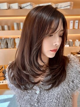ディーバ 横浜(D.I.E.V.A) 20代30代40代上品韓国風顔周りレイヤー艶ブラウンベージュ