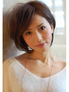 ケアシンサイバシ(CARE shinsaibashi) スリークショートボブ