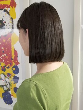 インビテーション(invitation) きりっぱなしシンプルボブ