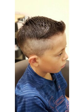 ティアム(Tiam) メンズフェードカット