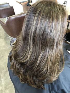 ユニヴァース 篠ノ井店(u ni verse) 外国人風カラー