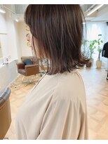 インビテーション(invitation)&nbsp;ヴェールグレージュのレイヤーボブ