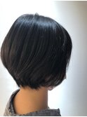 ショートボブ