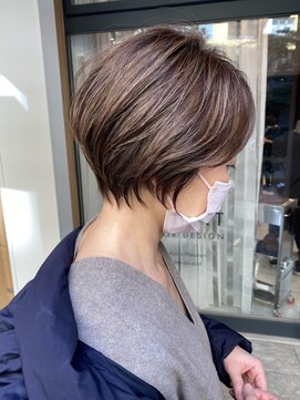 トリート 海浜幕張店(TREAT) 大人ショート　白髪ぼかし　ハイライト