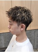 刈り上げショートアップバングメッシュツイストスパイラルパーマ