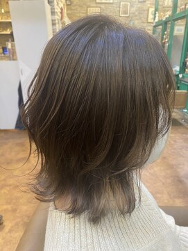 アンフィ 神奈川新町(Anphi) スタイリング簡単☆外ハネレイヤーボブ＆赤み消しグレージュ