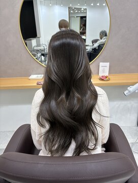 アイズ 横浜(IS) 【JUNKI指名】オリーブグレージュ/横浜