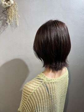 アイラス(I'LAS) 【ERI】ウルフヘア/レイヤーカット/くびれヘア