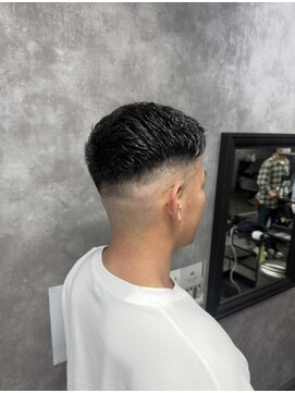 スピン 本八幡(SPIN) スペインカール/スパイキーショート/ブルーブラック/本八幡