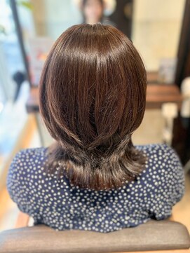 ウルフミディ/ショコラブラウン/艶髪