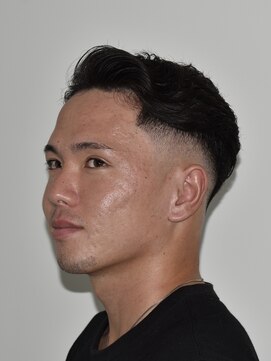 パーマ×フェード　バーバー/メンズヘア/渋谷バーバー