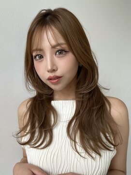 ロングレイヤーカットハッシュカット薄め前髪シースルーバング