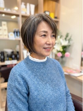 エメールヘア(aimere hair) 大人女性の艶ショートボブ｜白髪なじみ上品カラー