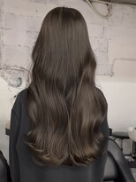 ヨーク(YOKE) レイヤーカットくびれ巻き韓国ヘアオリーブグレージュ髪質改善