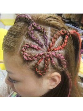 エクステ専門店ミキ 横浜店(MIKI) デザインコーンロー☆お花・カラーエクステ