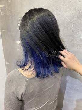 ロア 福岡天神本店(LORE) インナーカラー/ブルー/nana