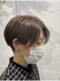 《tomi》刈り上げハンサムショート×パープルベージュ