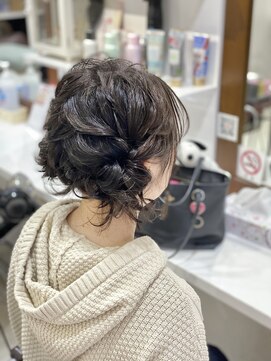 ヘアセットサロンエッジ(Edge) ミディアムさんの編み込みツインお団子