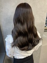 アイユー(ii+U)&nbsp;インスタ【toshishihair】髪質改善　透明感カラー　艶髪