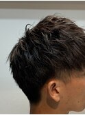 残ったパーマを生かしたツーブロックショート