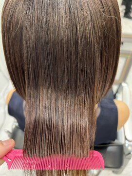 エスカーラ 表参道(THE ESCALA) @m_ayu/外ハネボブ/大人ボブ/ベージュカラー/タビラマユミ