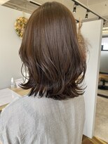 リジー(Litzy)&nbsp;’グレージュカラー×ミディアム’