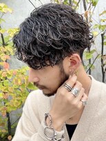 メンズ波巻きスパイラルパーマショートプードルパーマコンマヘア