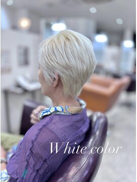 カルマ(KARMA) ホワイトカラー！