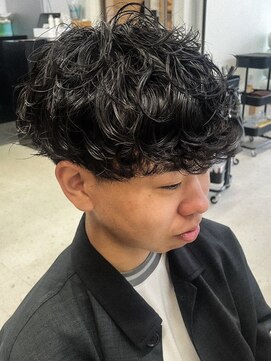 グッドタイムエフティフィフス 横浜西口(GoodTimes ft.fifth) 横浜スパイキーショートビジネスショートツーブロック刈り上げ