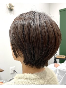 フー バイ セリナ(Fuu.by serina) 前下がりショート