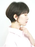 切りっぱなしショート・ボブ/絶壁解消/前髪なし/20代/30代/丸顔