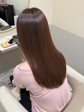 トッカ ヘアアンドトリートメント 難波店 酸性ストレート
