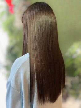 サラ HAIR&MAKE SALA 相模大塚店の写真/髪の悩みが増える大人女性のための本格サロン。髪質改善トリートメントで、思わず触れたくなる美艶へ☆