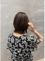 カジュアルにもフォーマルにも！くびれヘア