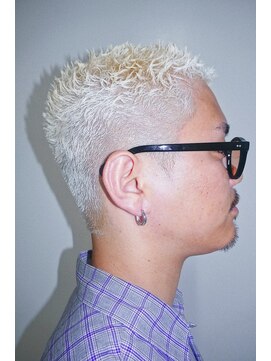 メリケンバーバーショップ トーキョー(MERICAN BARBERSHOP TYO) 考案者が施術するEASYPUNK（ヌマタユウト）15