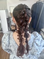 オウン(AUN)&nbsp;編みおろしツインポニー