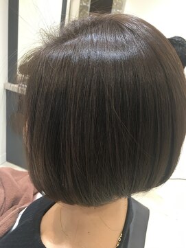 ユーフォリア 銀座本店(Euphoria) 流行りのイルミナカラーで艶髪を