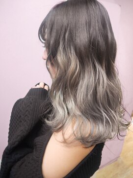 シェリエ(Cherie) グラデーションカラー/ウルフカラー/ダークグレー/ホワイト