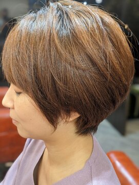 シシヘアー(SISIi HAIR) 大人のスッキリショートボブ