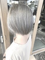 トリニティ(trinity)&nbsp;アッシュグレージュ・大人女性・グレイカバー・シャドールーツ