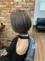 ライズヘアー(RISE HAIR)&nbsp;ショートボブ＋ハイライトカラー