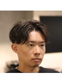 ソフトツイストスパイラルxセンターパートxフェードカット
