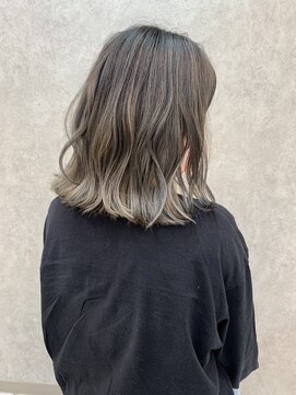 エニル(enil) ＊ハイトーンバレイヤージュ×ハイライト