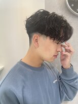 バイブス バイ ケンジ(vibes by KENJE)&nbsp;メンズ　センター分け　パーマ