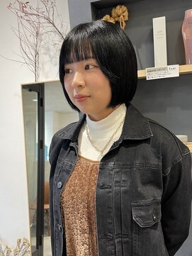 ラミエバイメルト 下北沢(lamie by melt) 切りっぱなしボブ 黒髪 地毛カラー 透明感 顔まわりレイヤー