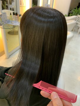 ヘアステージ スプール(HAIRSTAGE SPOOL) 髪質改善メテオカラー ツヤ髪 フェミニンロング