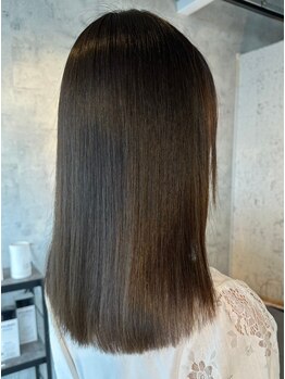 薬剤選定×技術の高さでワンランク上の感動を★サロンから帰る時、思わず自分の髪を触ってしまう…♪